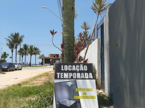 Suítes a 50m praia do SESC BERTIOGA, Ar condicionado, TV, WIFI, estacionamento, saída 16h