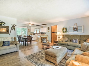 Higgins Lake Getaway w/ Fire Pit, Walk to Beach!