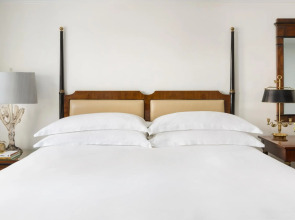 The Michelangelo Hotel