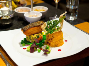 Отель The Q - Quadro City Hotel