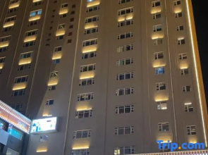 Yajiang Jinzang Hotel