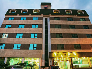 Emerald Hotel