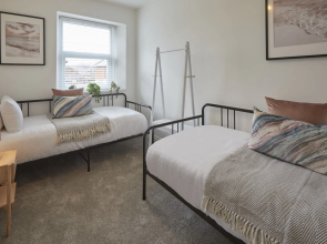 Host   Stay   Apartment 5  North Quay