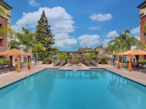 Oakwood At 621 Tasman Drive