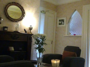 Robin Hill House