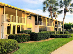 Olde Naples Condo #817