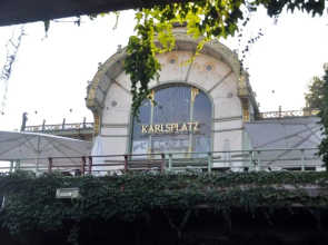 Grand Vienna City Center Apartment