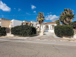 2725 Villa Beatrice by Barbarhouse