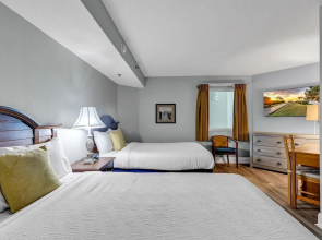 Breathtaking 2BR w Oceanview