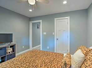 Couples Retreat In Canton w/ Patio, Trail & Yard!