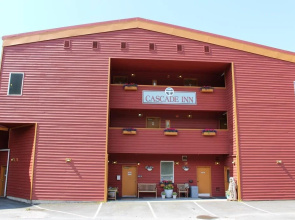 Cascade Creek Inn & Charters