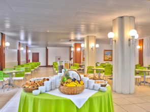 Отель Praia Dourada