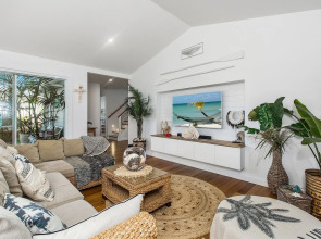 Kia Orana Island Home