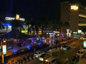 Cenang Plaza Beach Hotel