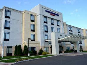 Springhill Suites Marriott Airport