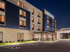 Springhill Suites By Marriott Menomonee Falls