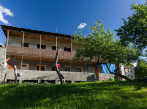 Mushkudiani Manor