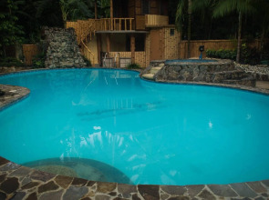 Stefanie Grace Paradise Inn