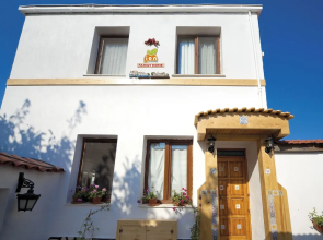Ion Family Home - Apart Hotel