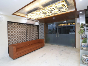 OYO 43274 Hotel Sonar Gaon