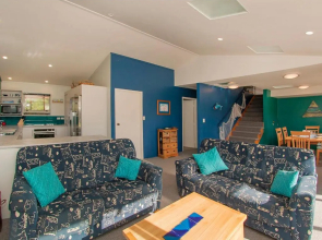 Coro Beach Haven - Hahei Holiday Home