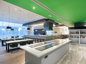 Studio M Arabian Plaza Hotel & Hotel Apartments