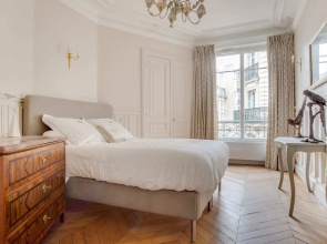 Superb Bright and Luxurious apt in Montogueil