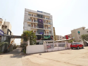 Oyo 6448 Hotel Smriti Grand