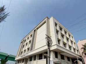 Capital O 41646 Devi Towers