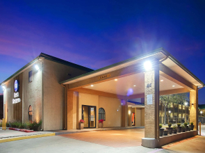 Best Western Cedar Inn