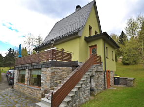 Cosy holiday home with sauna, terrace and garden in the Ore Mountains