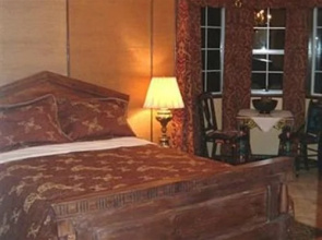 The Doorknocker Bed and Breakfast