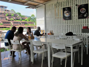 Phi Phi Uphill Cottage