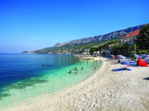 Stunning Apartment in Podstrana With 3 Bedrooms and Wifi