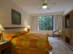 Ocean Breeze Acapulco