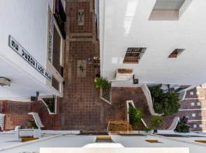Luxurious 2 Bed Puerto Banús Apt - RDR193