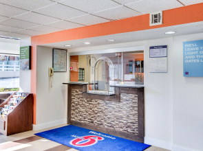Motel 6 Washington, DC