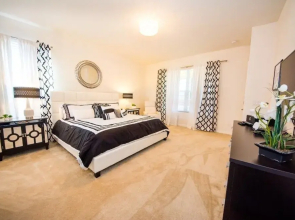 Apollo's Solterra Resort Vacation Home 5 Bedroom Home by RedAwning