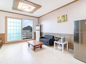 Geoje Youngsu Pension