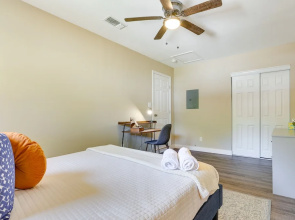 9 Mi to Downtown: Home w/ Deck in San Antonio