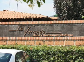 La Veranda Hotel Bed & Breakfast