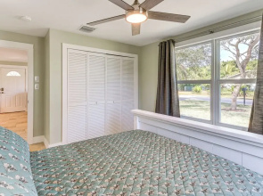 Walk to Parks, Eats & Bars: Stuart Home w/ Patio