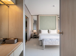 Manhattan Pattaya Hotel