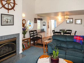 Berry Nice Beach House