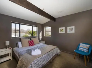 Criffel Peak View 3 Bedroom Cottage