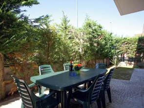 Villetta dei Pini with pool in residence