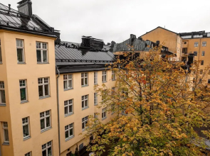 2ndhomes Top Floor 3BR Apartment w Sauna