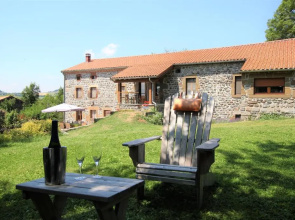 Le clos des pierres rouges