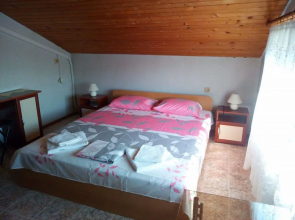 Sluncho Guest House