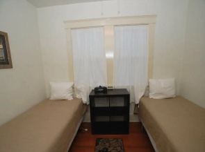 127 30th St Zie 2 Bedroom Home